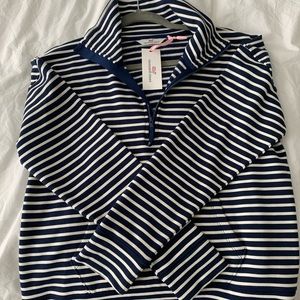 Vineyard Vines lightweight dream cloth funnel neck 1/2 zip- NWT!